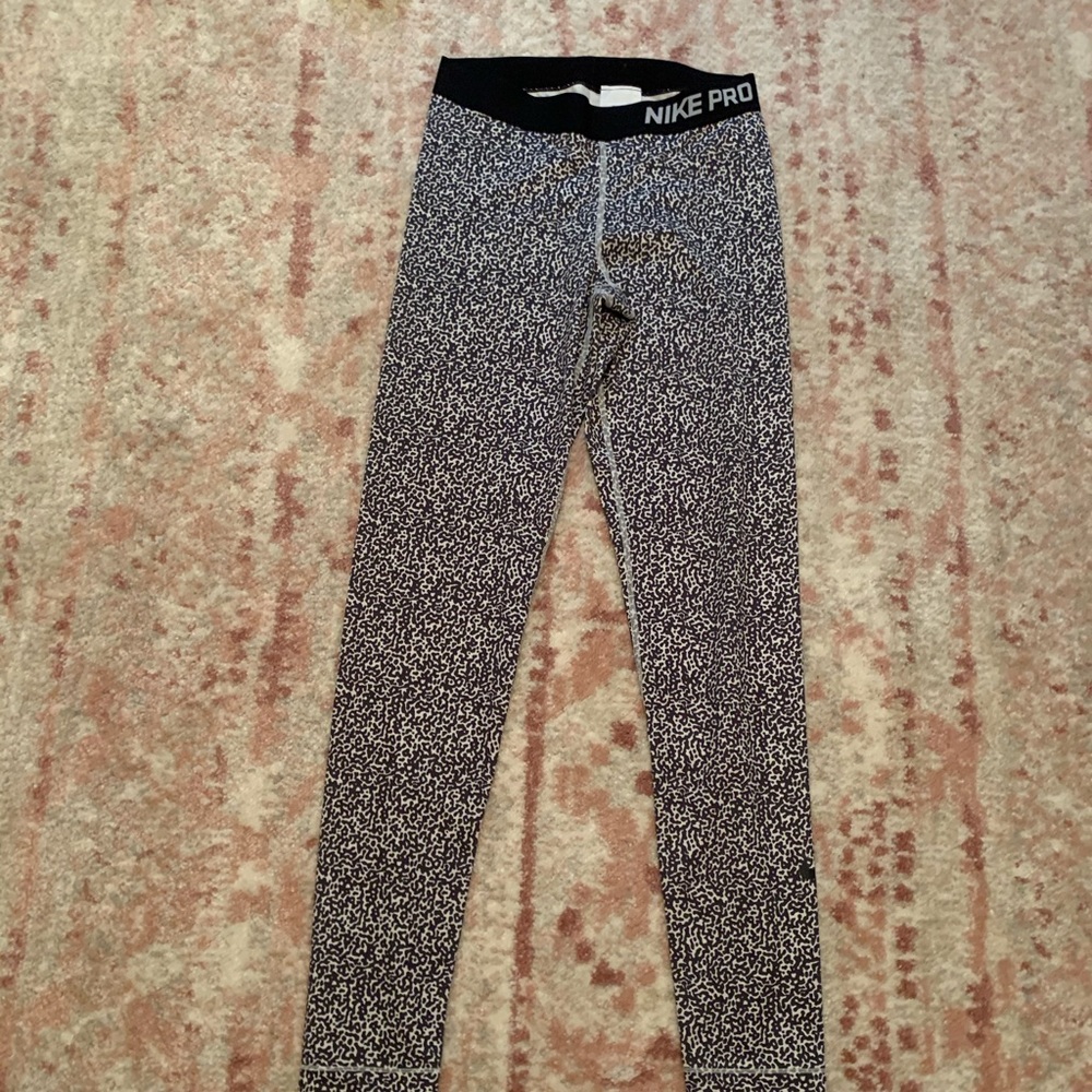 Nike Pro Workout Leggings
